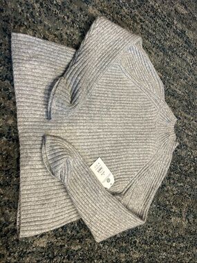 Time and Tru Light Gray Ribbed Turtleneck Sweater